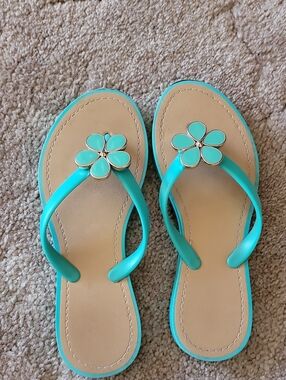 Women’s Turquoise Flower Accent Flip Flop Sandals